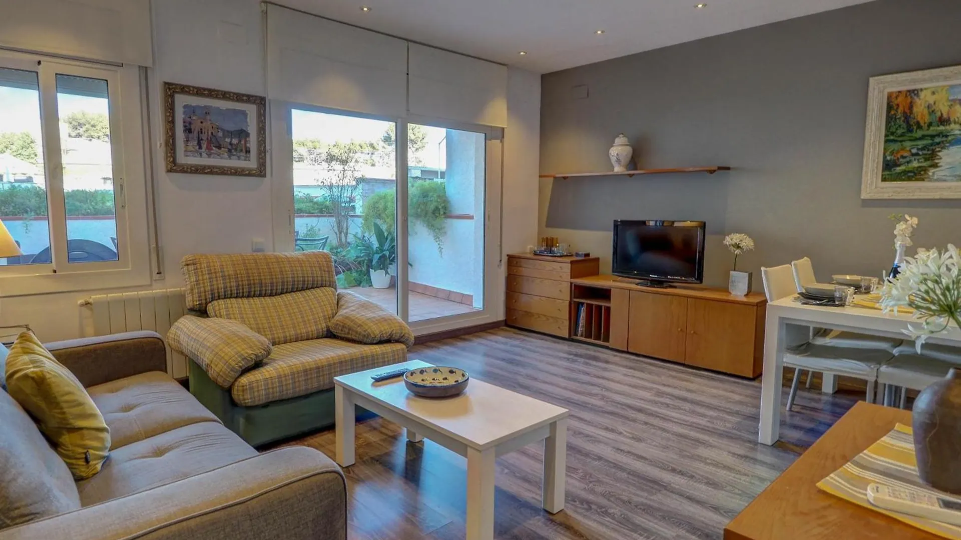 La Sirena Apartment By Hello Homes Sitges