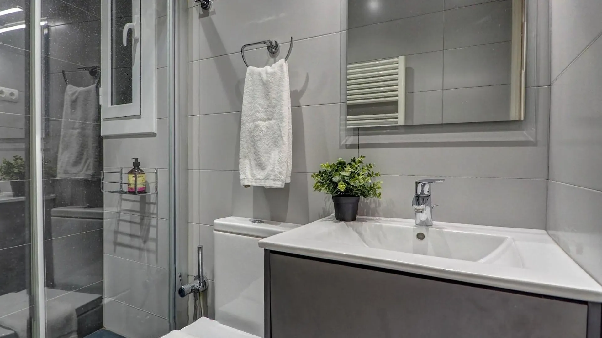 La Sirena Apartment By Hello Homes Sitges 0*,  Spagna