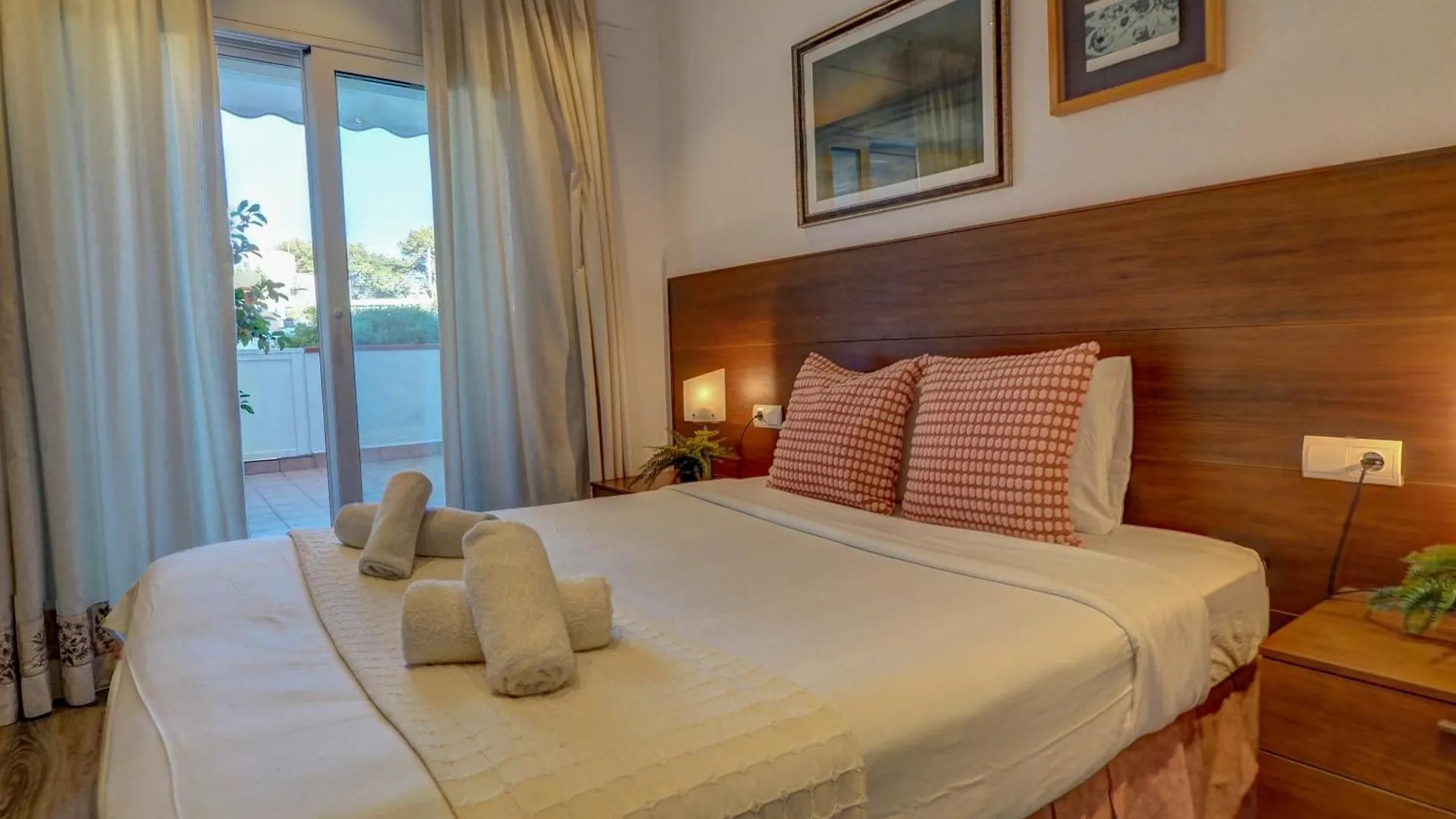 La Sirena Apartment By Hello Homes Sitges